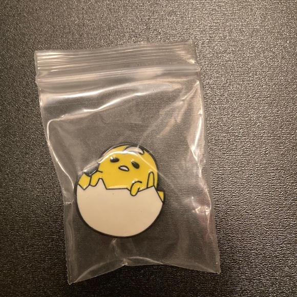 Sanrio Gudetama The Lazy Egg Yolk Enamel Metal Pin Brooch - Picture 8 of 9